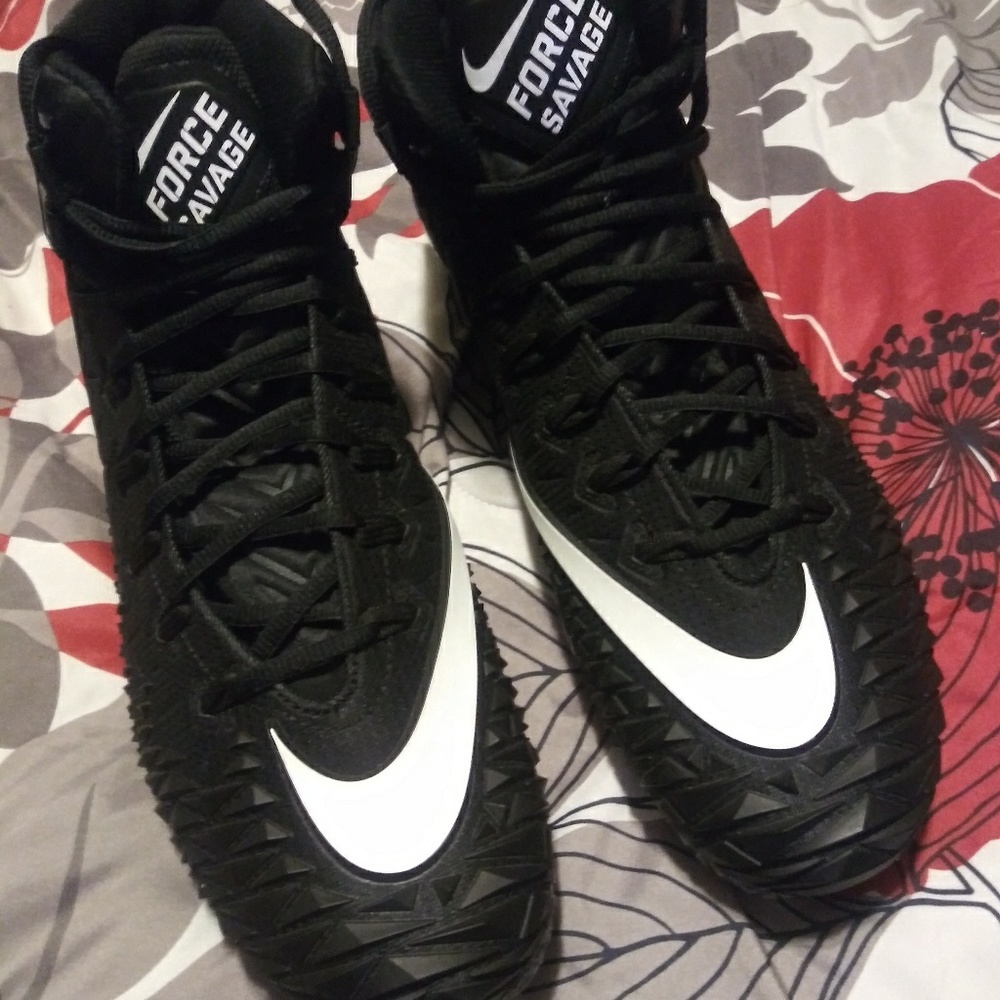 Nike cleats - Picture 3 of 5